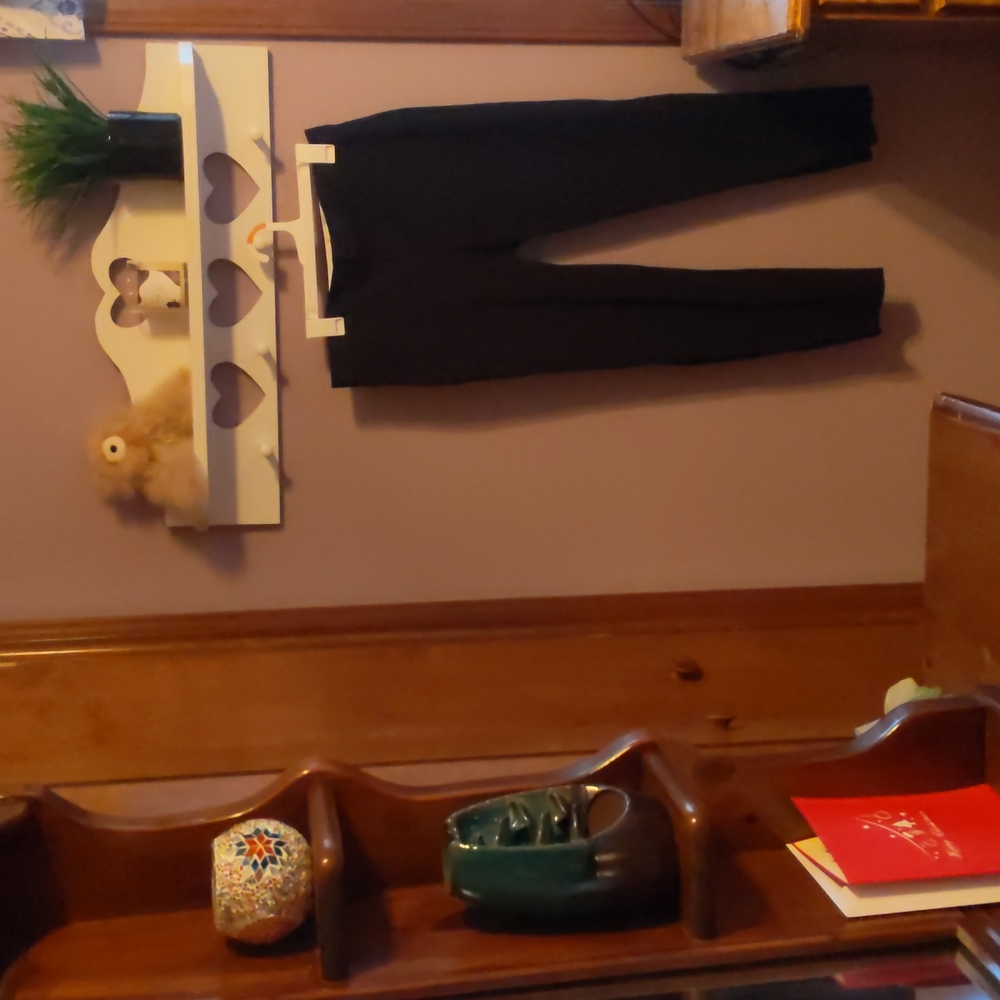 Crown and Ivy Size 8 Black Stretchy Dress Pants